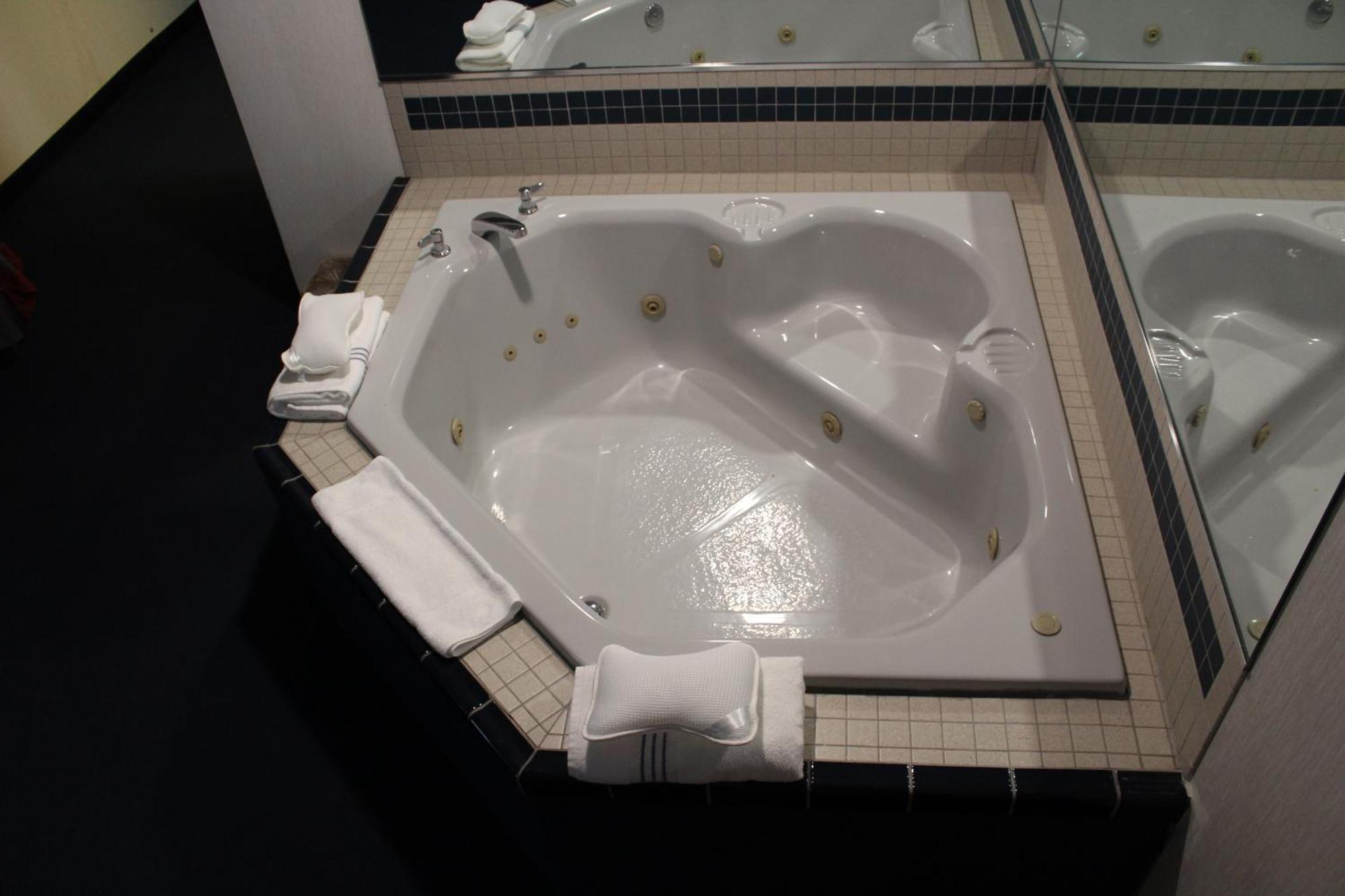 Hotel American And