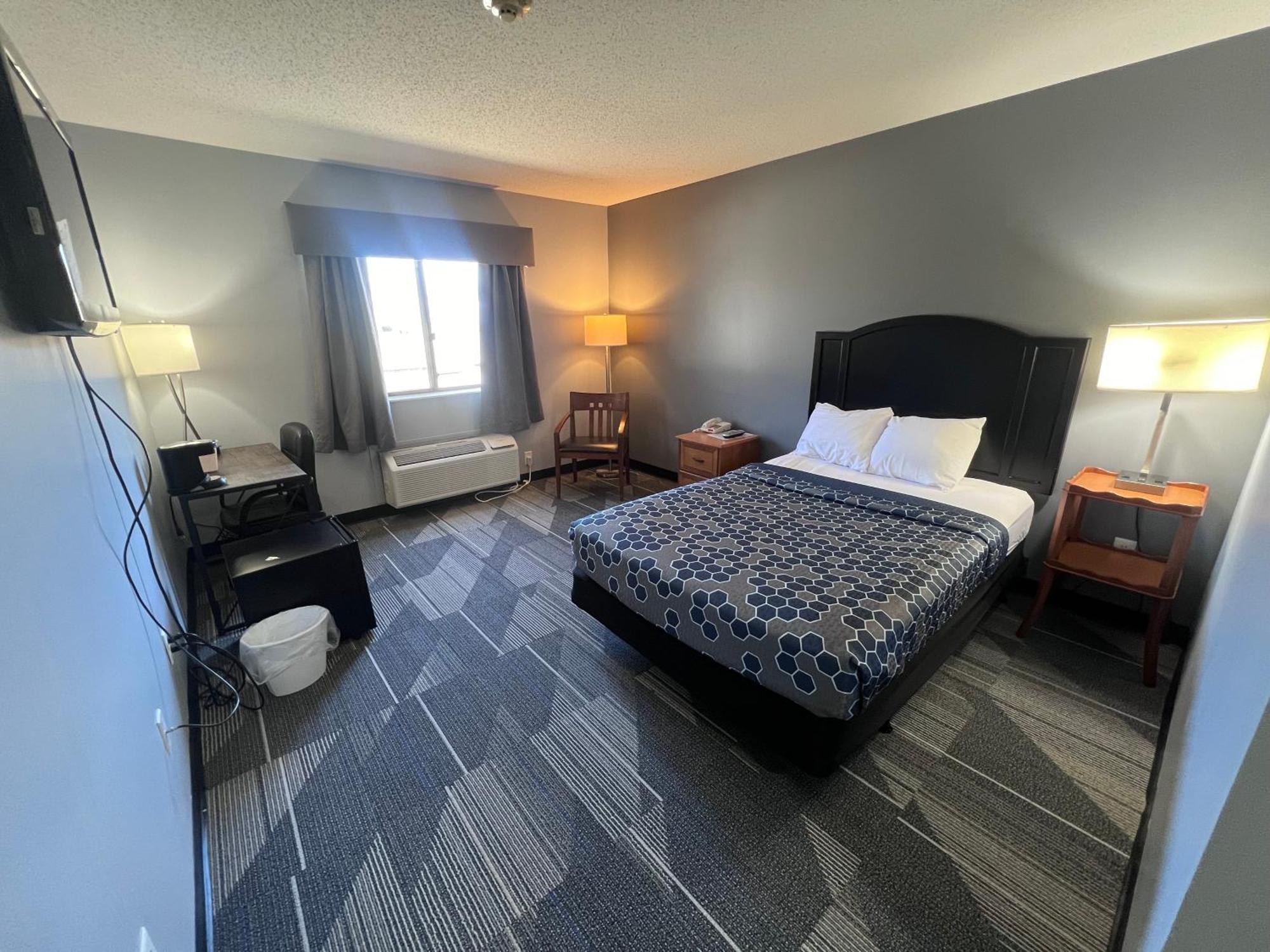 Hotel American And Ionia