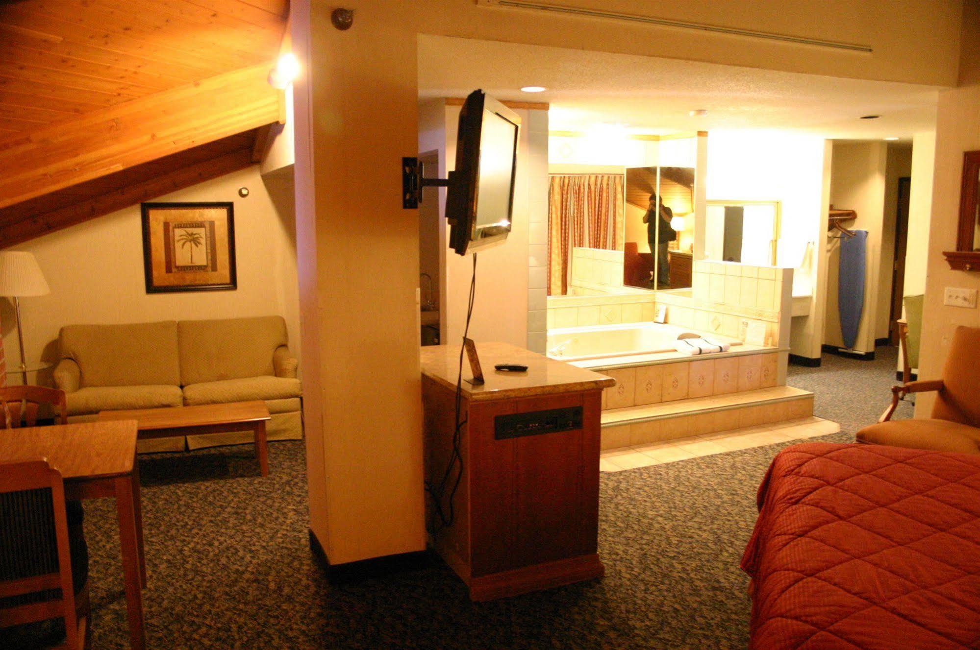 Hotel American And